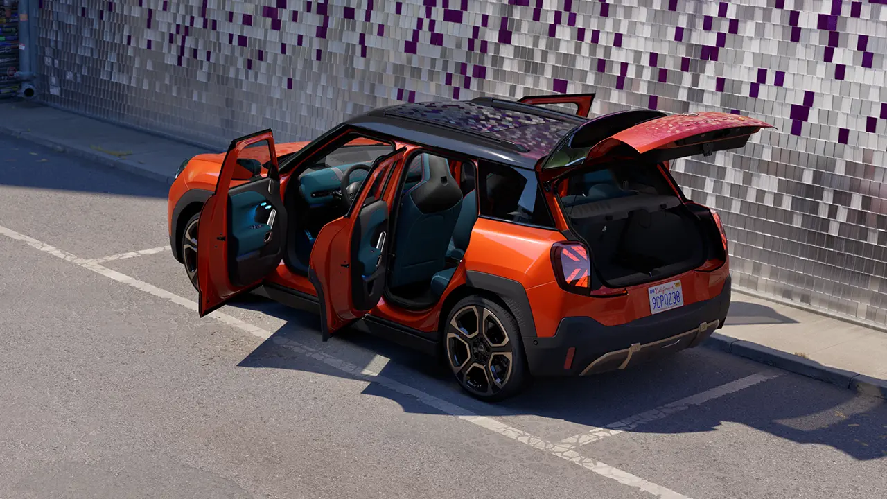 All-Electric MINI Aceman - Space