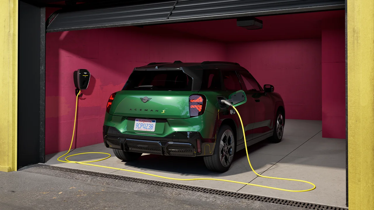 All-Electric MINI Aceman - financial services teaser