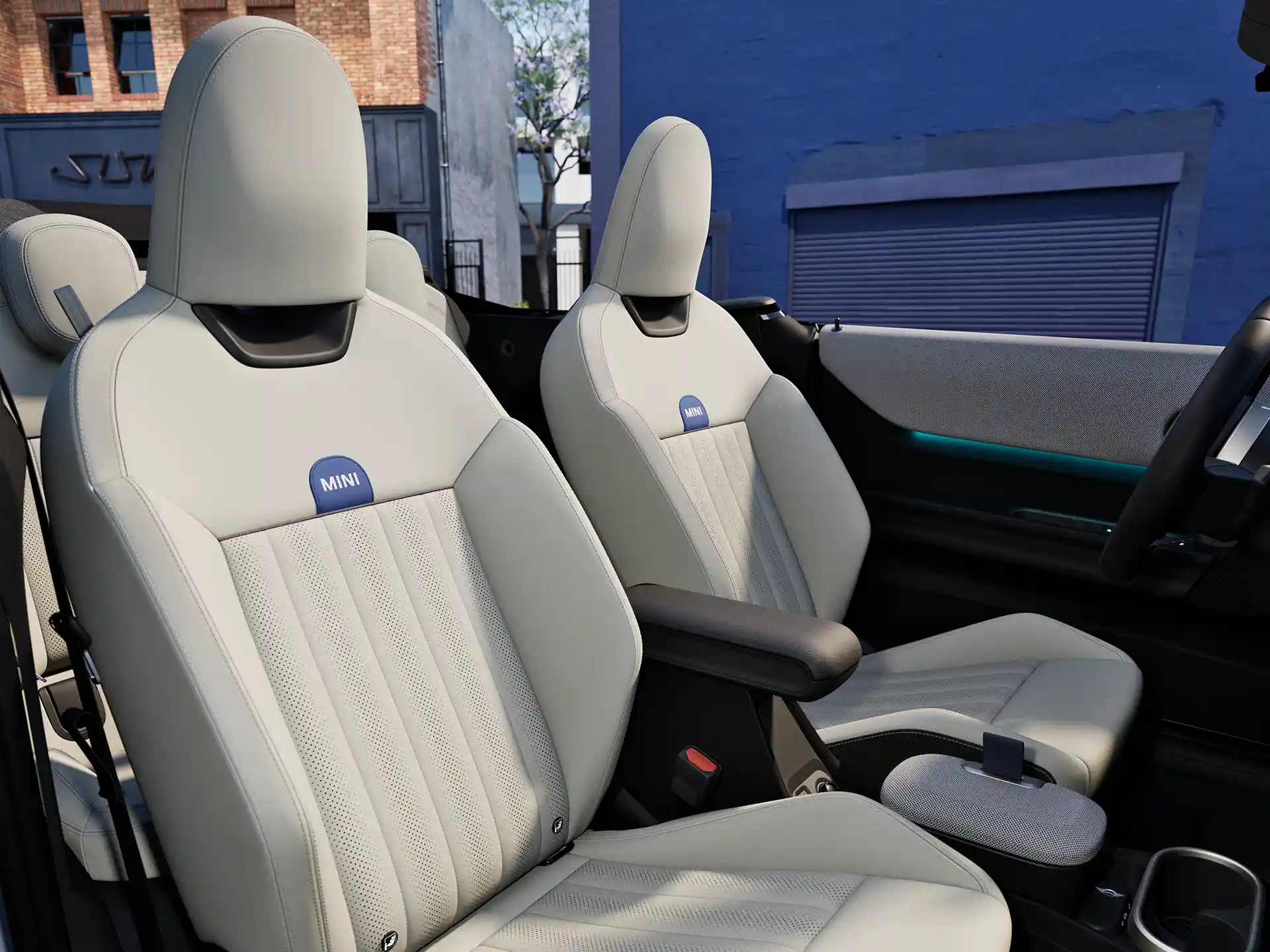 MINI Cooper Convertible - Supportive Seats