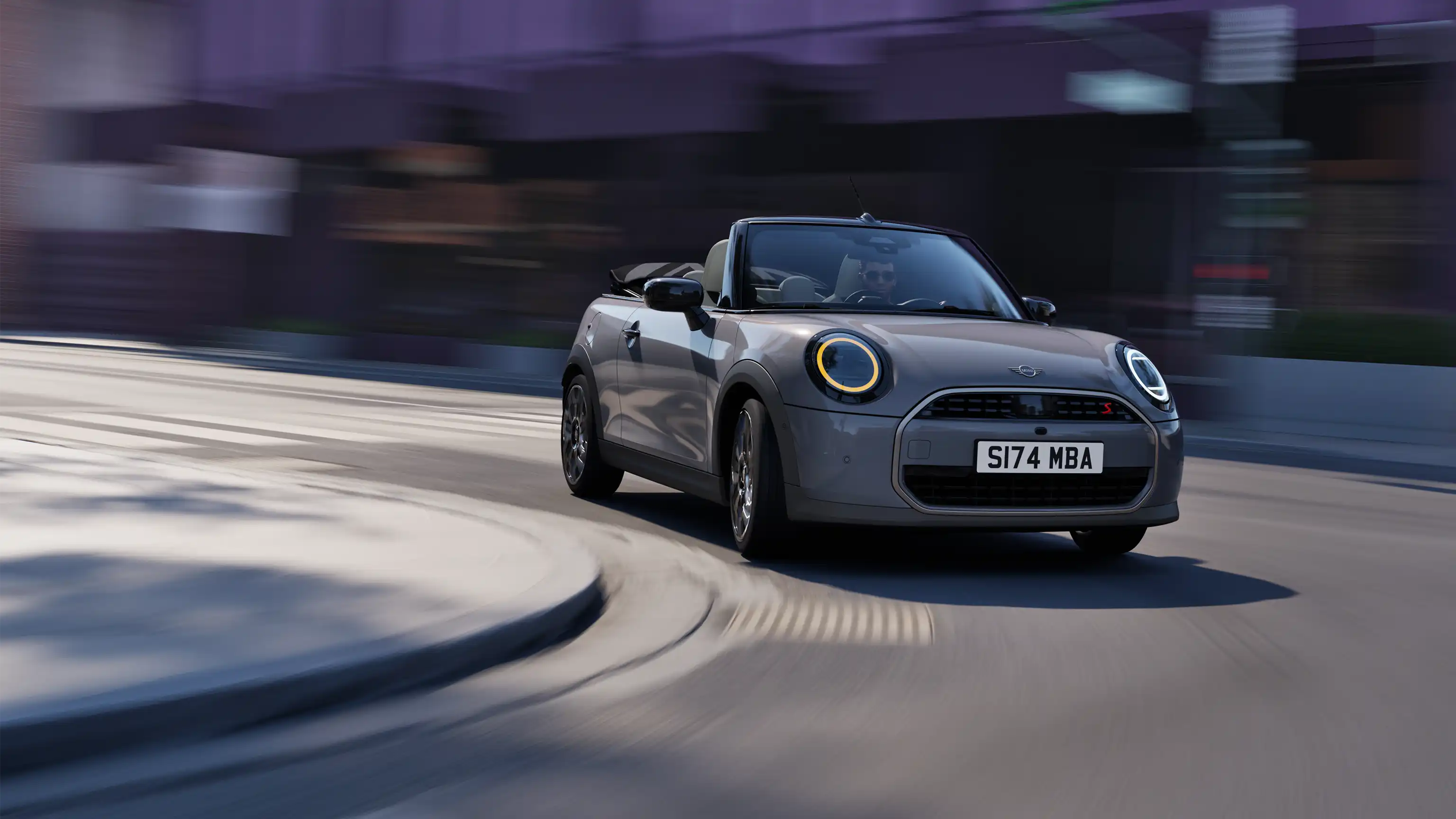 MINI Cooper Convertible - Driving Assistant