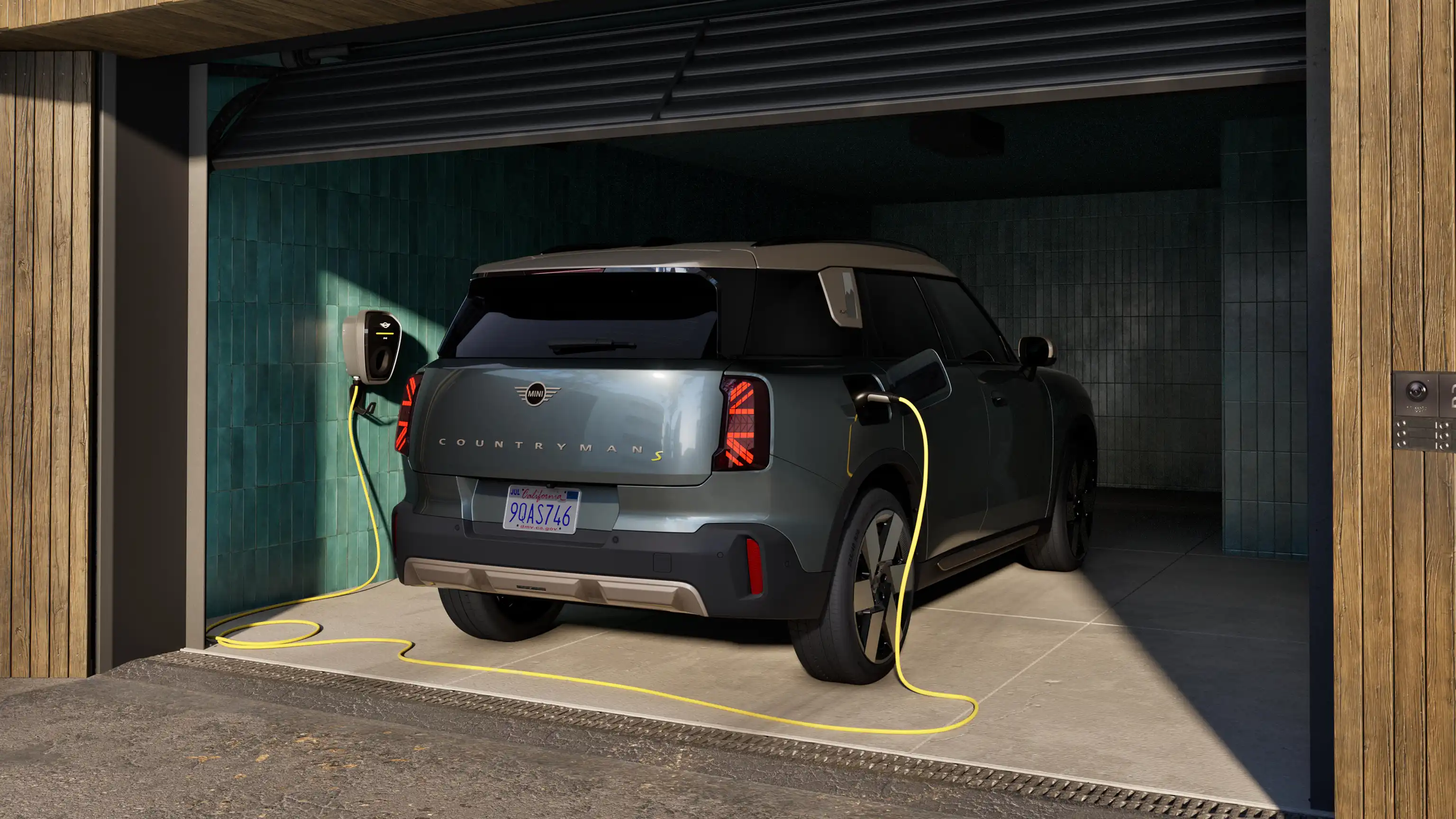 All-Electric MINI Countryman - Charging at home
