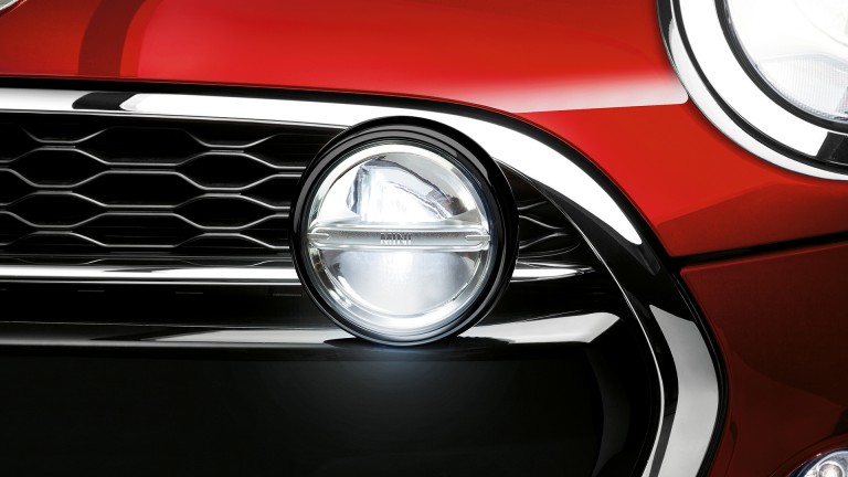 Auxiliary Headlights in black
