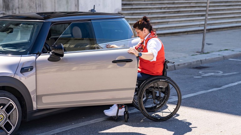 Mini emobility – drivability – handicapped drivers
