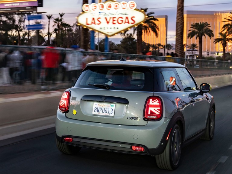 Mini emobility – LA to Las Vegas – mojava desert