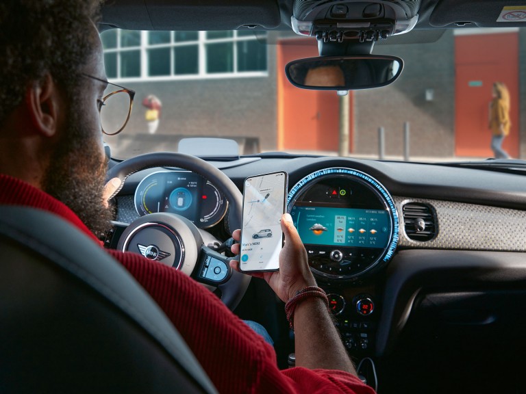 MINI 3-door Cooper SE – cockpit technology – cabin