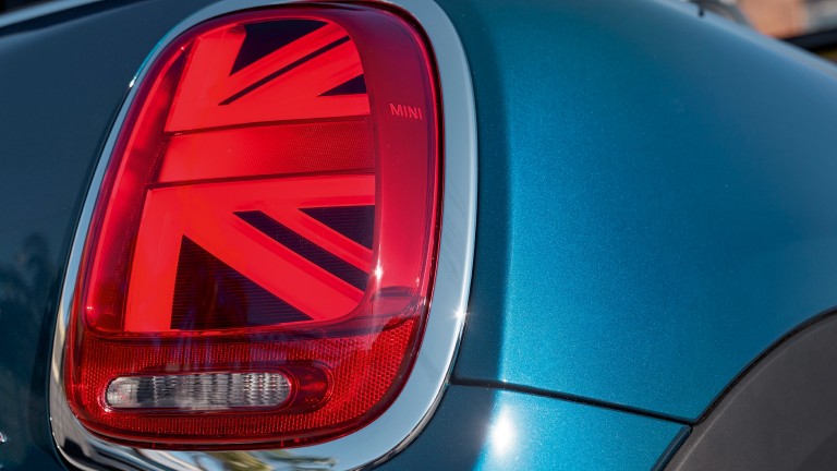 MINI Convertible Sidewalk Edition – rear light – Union Jack