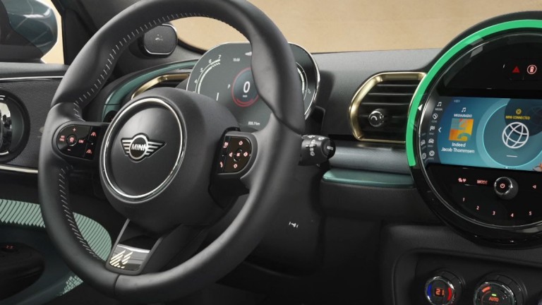 MINI Clubman Untold Edition  – MINI JCW Clubman Untold Edition – steering wheel badge